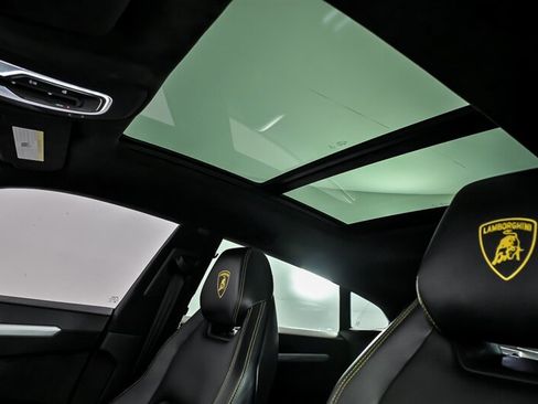 Used 2019 Lamborghini Urus AWD/4WD image 20