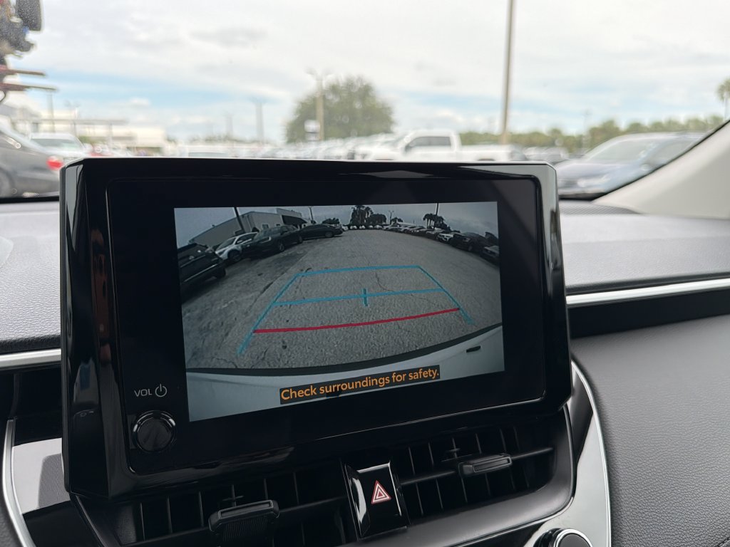 Used 2025 Toyota Corolla Cross LE FWD image 24