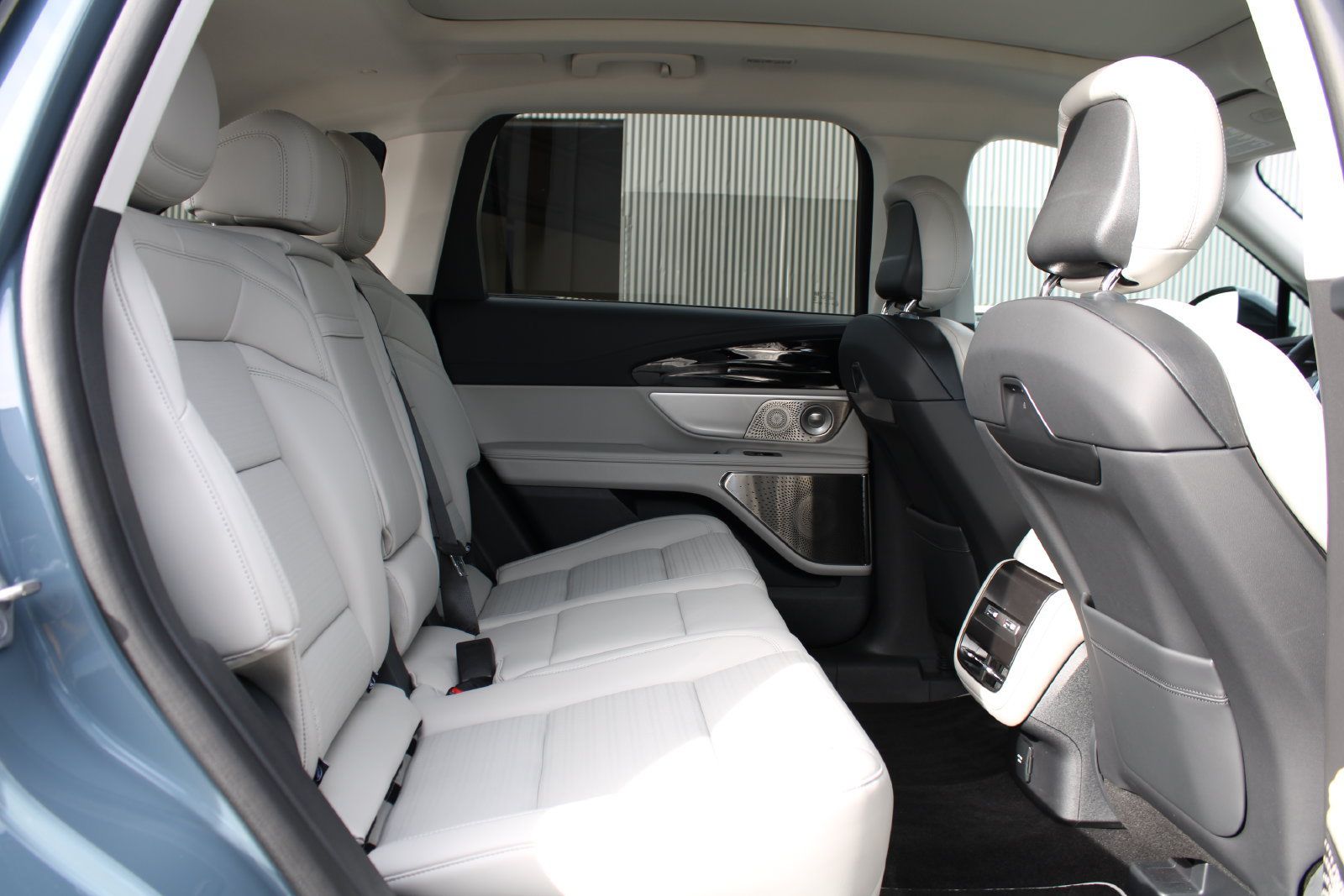 Used 2026 Lincoln Nautilus Reserve AWD/4WD image 27