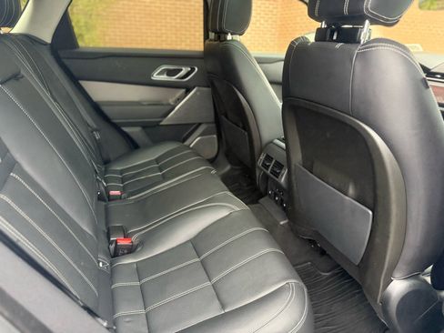 Used 2018 Land Rover Range Rover Velar S image 30