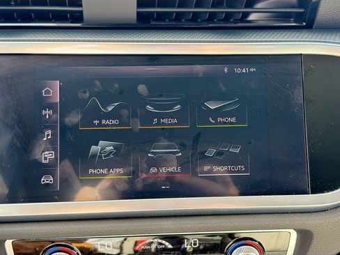 Used 2020 Audi Q3 2.0T Premium image 32