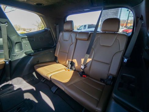 Used 2022 Kia Telluride SX w/ SX Prestige Package AWD/4WD image 36