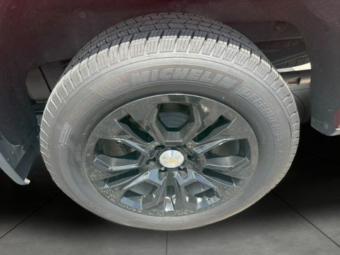 Used 2023 Chevrolet Silverado 1500 LTZ AWD/4WD image 6
