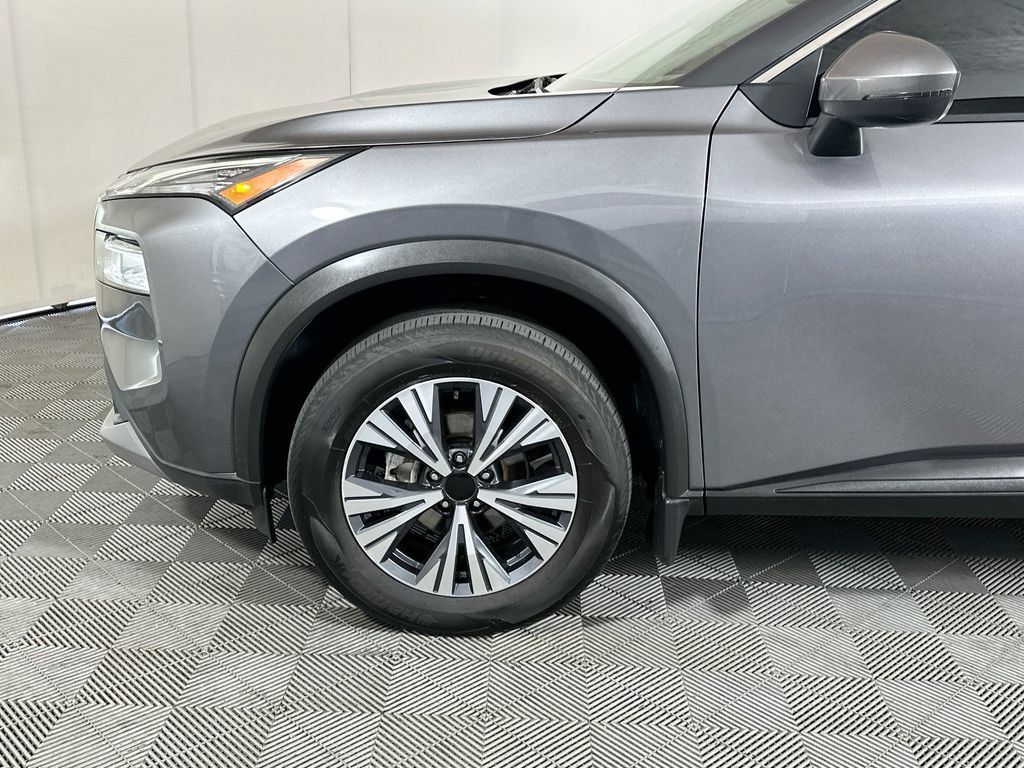 Used 2023 Nissan Rogue SV FWD image 11