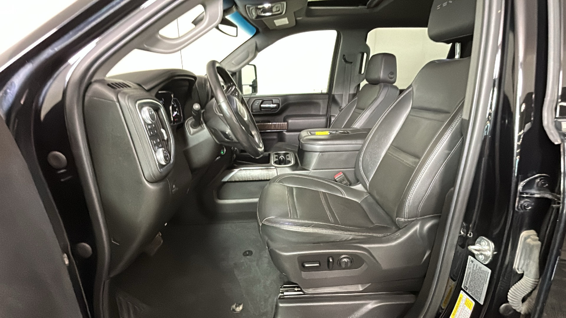 Used 2022 GMC Sierra 2500 Denali AWD/4WD image 14