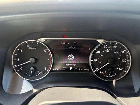 Used 2025 Nissan Rogue SV AWD/4WD image 16