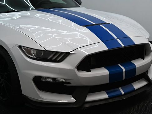 Used 2016 Ford Mustang Shelby GT350 w/ Technology Package RWD image 8