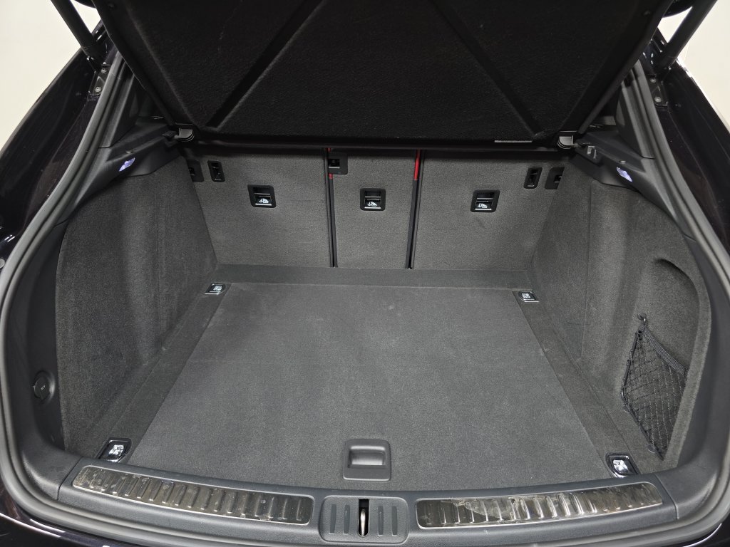Certified 2026 Porsche Macan S AWD/4WD image 25