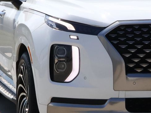 Used 2022 Hyundai Palisade Calligraphy w/ Cargo Package image 7