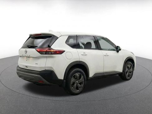 Used 2025 Nissan Rogue SV AWD/4WD image 7