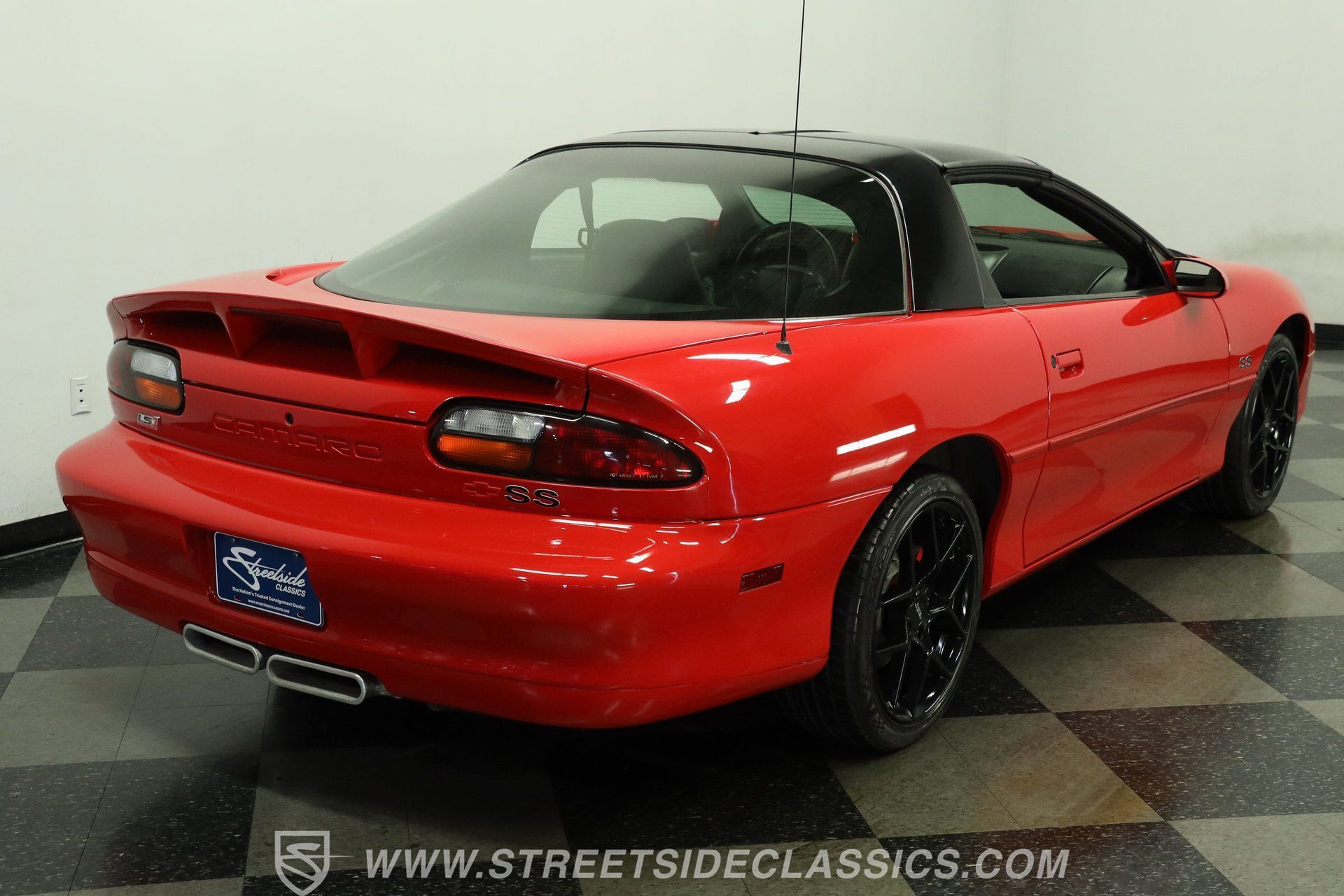 Used 2002 Chevrolet Camaro Z28 w/ SS Performance/Appearance Pkg RWD image 11
