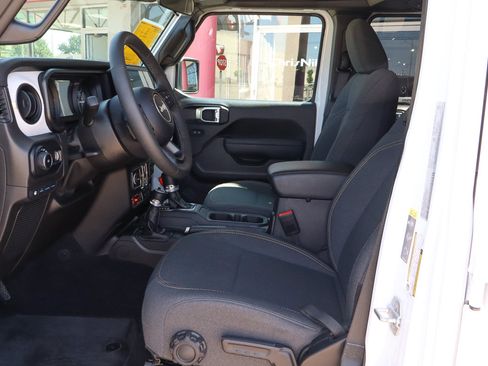 Used 2025 Jeep Wrangler Unlimited Sport S 4xe AWD/4WD image 7