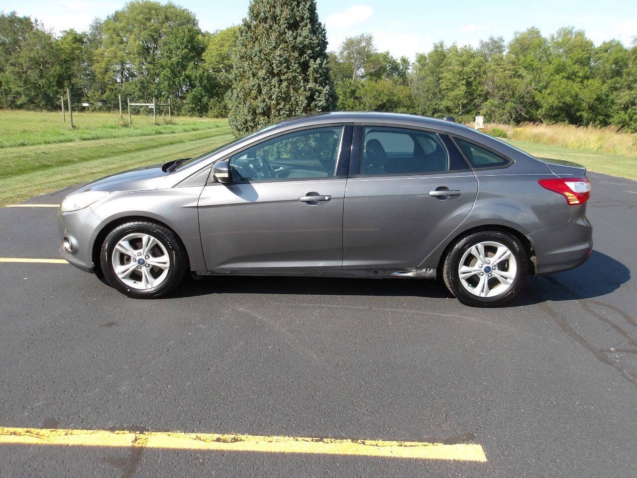 Used 2014 Ford Focus SE FWD image 8