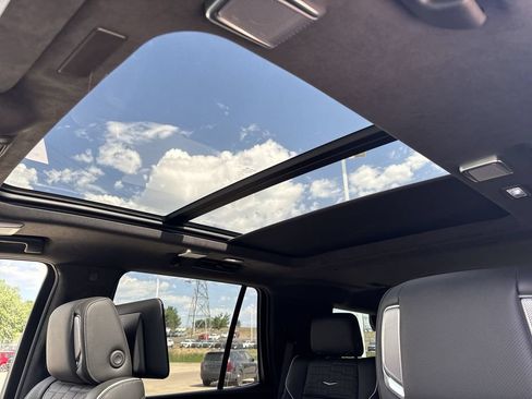 New 2026 Cadillac Escalade Platinum Sport AWD/4WD image 19