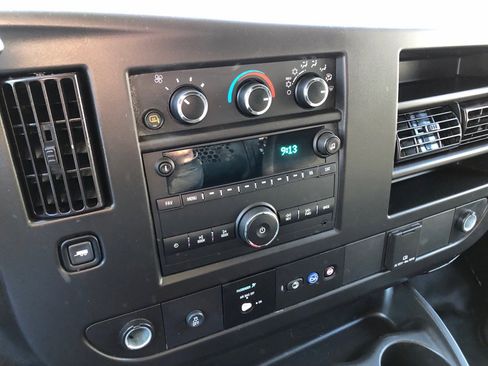 Used 2024 GMC Savana 2500 w/ Driver Convenience Package image 26