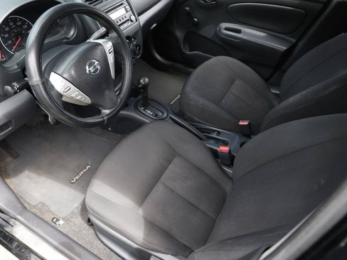 Used 2016 Nissan Versa S Plus FWD image 4