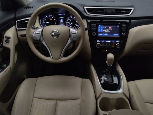 Used 2015 Nissan Rogue SL w/ SL Premium Package image 22