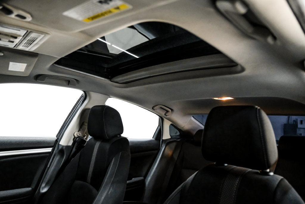 Used 2020 Honda Civic EX image 5
