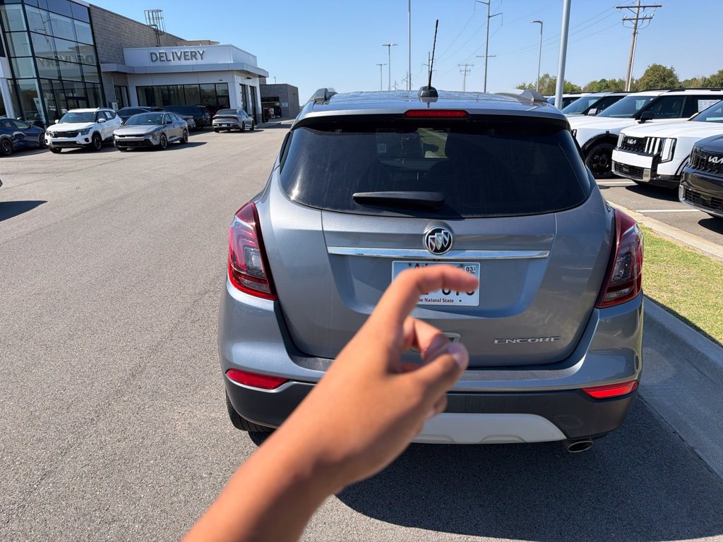 Used 2019 Buick Encore Essence FWD image 7