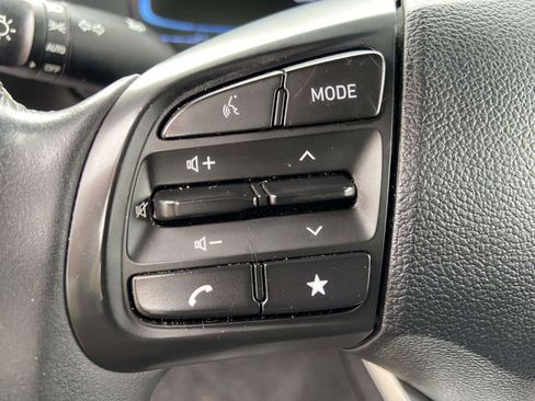 Certified 2023 Hyundai Venue SEL w/ Cargo Package image 21