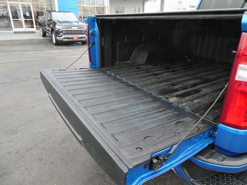 Certified 2022 Chevrolet Silverado 1500 RST image 9