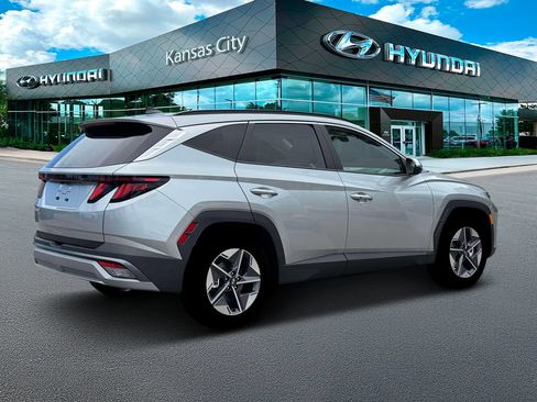New 2026 Hyundai Tucson SEL FWD image 8