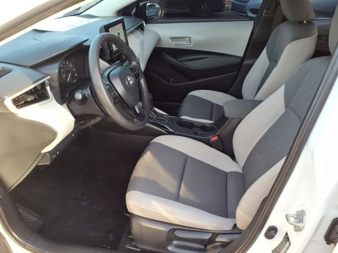 Used 2024 Toyota Corolla LE FWD image 15