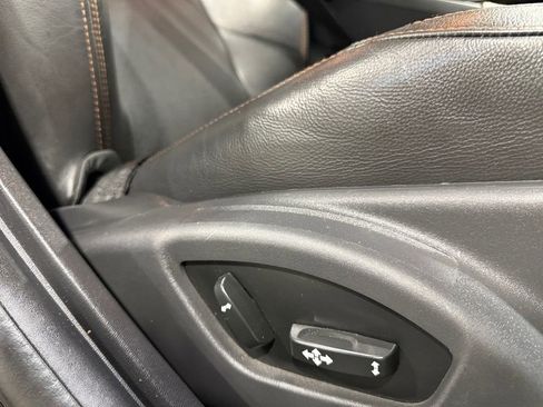 Used 2015 Volvo V60 T5 Cross Country Platinum w/ Protection Package image 15