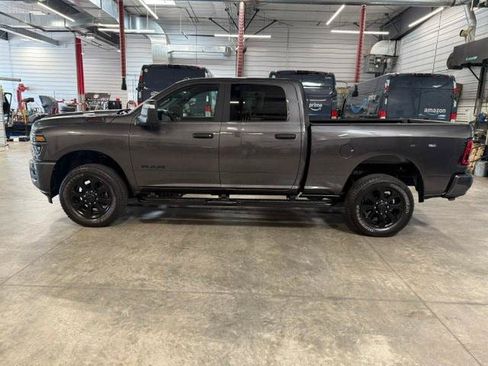 Certified 2026 RAM 2500 Big Horn AWD/4WD image 32