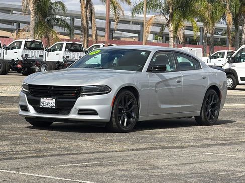 Used 2022 Dodge Charger SXT w/ Blacktop Package image 7