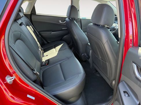 Used 2022 Hyundai Kona Limited FWD image 18