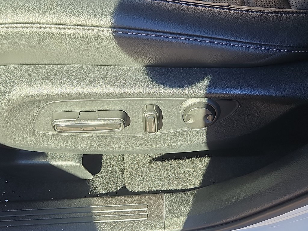 Used 2025 Honda CR-V EX-L image 22