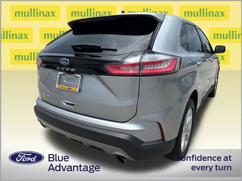 Used 2021 Ford Edge Titanium FWD image 4