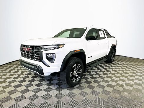 Used 2025 GMC Canyon AT4 AWD/4WD image 4