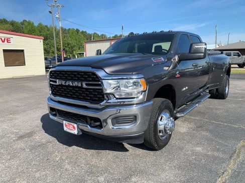 Used 2024 RAM 3500 Big Horn image 7