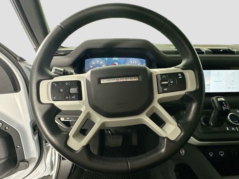 Certified 2022 Land Rover Defender 110 SE image 14