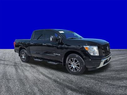 Used 2022 Nissan Titan SV w/ SV Convenience Package