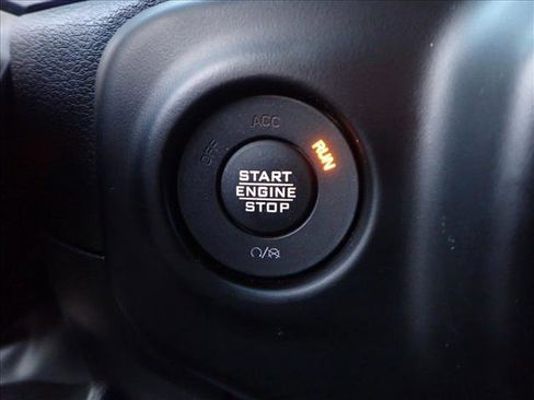 Used 2023 Jeep Wrangler Sport image 21