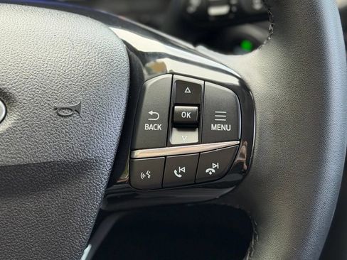 Used 2022 Ford Escape Titanium AWD/4WD image 10