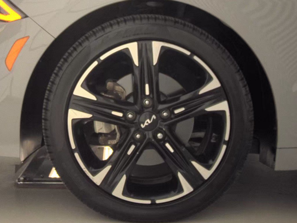 Used 2024 Kia K5 GT-Line AWD/4WD image 15