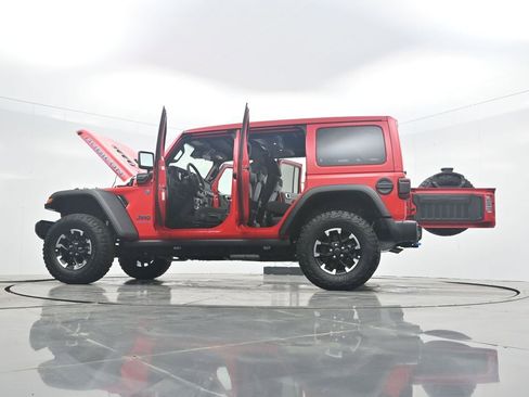 Used 2025 Jeep Wrangler Unlimited Rubicon 4xe w/ Convenience Group image 44