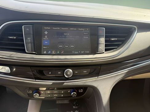 Used 2023 Buick Enclave Essence w/ Experience Buick Package AWD/4WD image 9