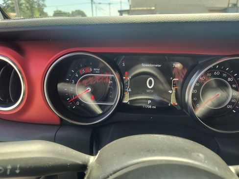 Used 2021 Jeep Gladiator Rubicon AWD/4WD image 23