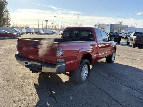 Used 2013 Toyota Tacoma 4x4 Access Cab V6 image 6