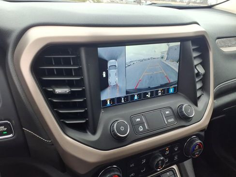 Used 2023 GMC Acadia Denali w/ Denali Ultimate Package AWD/4WD image 17
