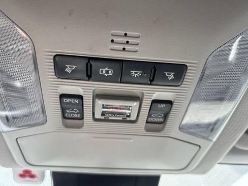 Used 2019 Toyota RAV4 XLE FWD image 15
