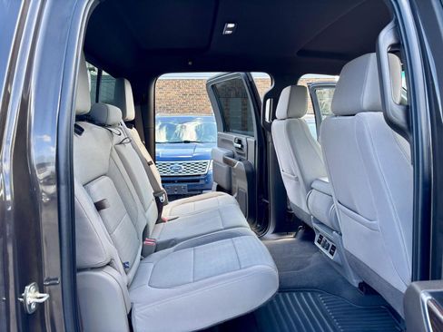 Used 2021 GMC Sierra 2500 SLE w/ SLE Value Package; AWD/4WD image 9
