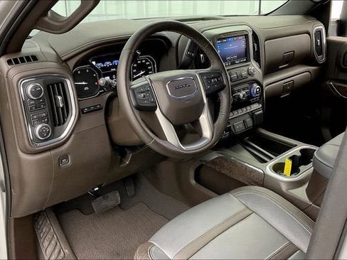 Certified 2023 GMC Sierra 2500 Denali w/ Technology Package AWD/4WD image 16
