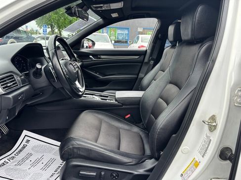 Used 2019 Honda Accord Sport image 10