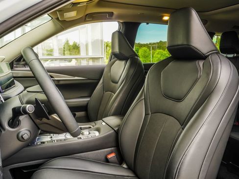 Certified 2026 INFINITI QX60 Luxe w/ Cargo Package FWD image 35